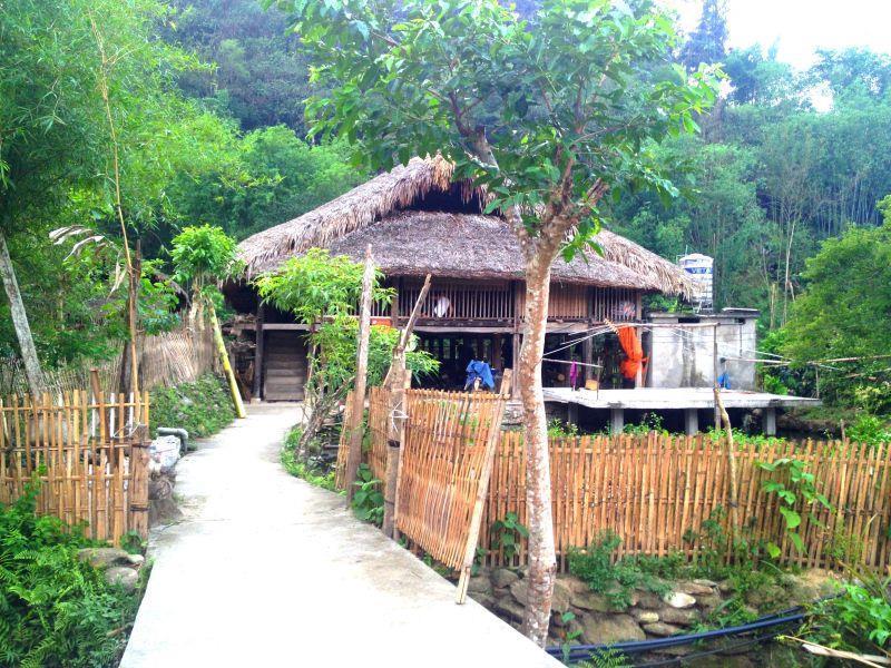 Thon Tha Tay Stilt House Daire Ha Giang Dış mekan fotoğraf
